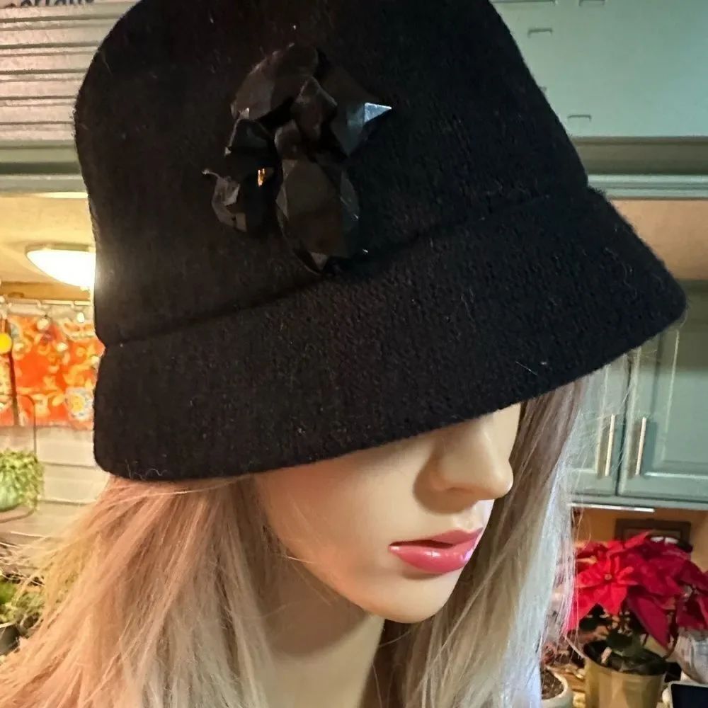 Augus T Wool Hat - Picture 3 of 8